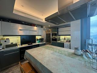 West Kowloon - The Cullinan (Tower 21 Zone 1 Sun Sky) 06