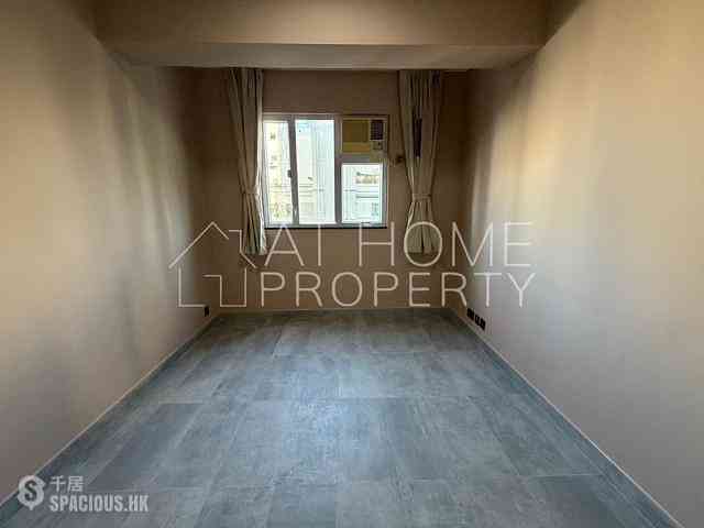 Mid Levels West - Bonanza Court 05