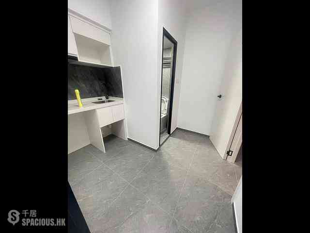 Mong Kok - Sincere House 04
