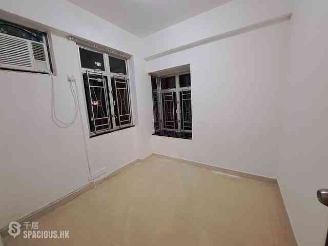Mong Kok - Hung Wai Building Block 1 06