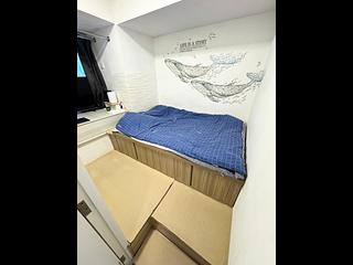 Mong Kok - On Hong Building 13