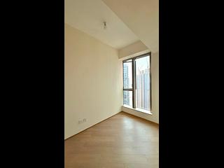Lohas Park - Lohas Park Phase 11C Villa Garda II Tower 2A 04