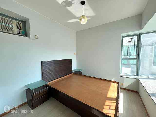 Tung Chung - Seaview Crescent 09