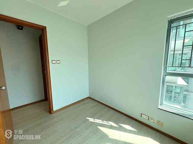 Tung Chung - Seaview Crescent 06