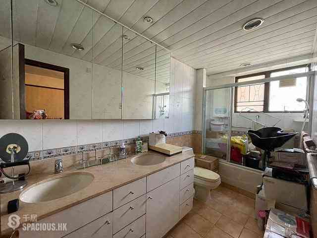 Sai Ying Pun - 17, Bonham Road 08