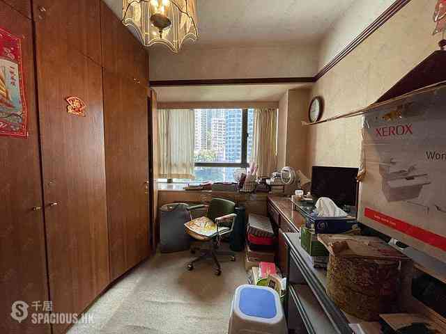 Sai Ying Pun - 17, Bonham Road 13