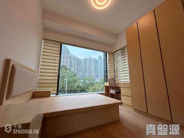 Tseung Kwan O - Capri 04