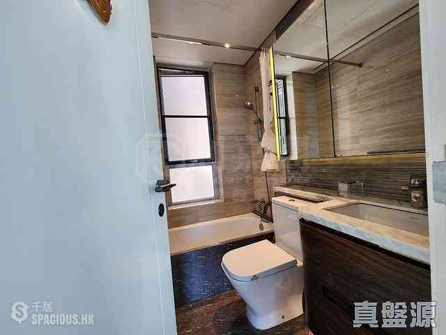 Tseung Kwan O - Savannah Block 1 03