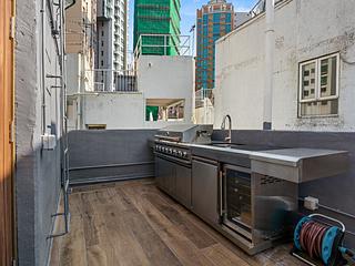 Central - 6, Mee Lun Street 12