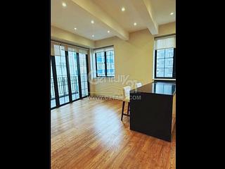 Soho - 33-35, Bridges Street 03