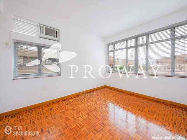 Pok Fu Lam - Bisney Villas 07