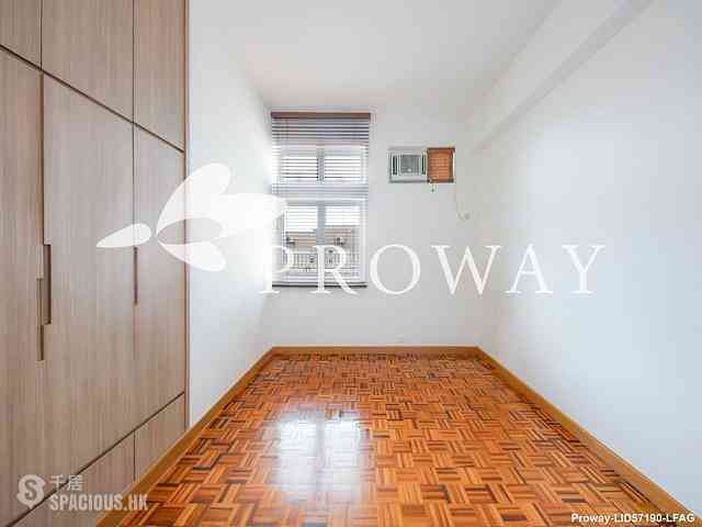 Pok Fu Lam - Bisney Villas 08