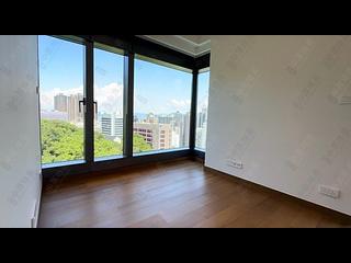 Mid Levels West - University Heights Tower 2 03