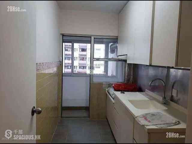 Quarry Bay - Westlands Gardens 02