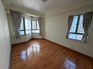 Mid Levels Central - Goldwin Heights 03