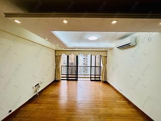 Wan Chai - Phoenix Court Block 1 05