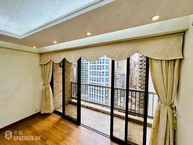 Wan Chai - Phoenix Court Block 1 08