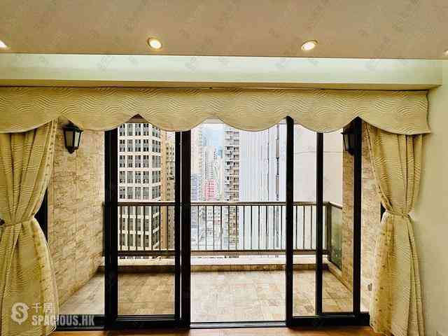 Wan Chai - Phoenix Court Block 1 09