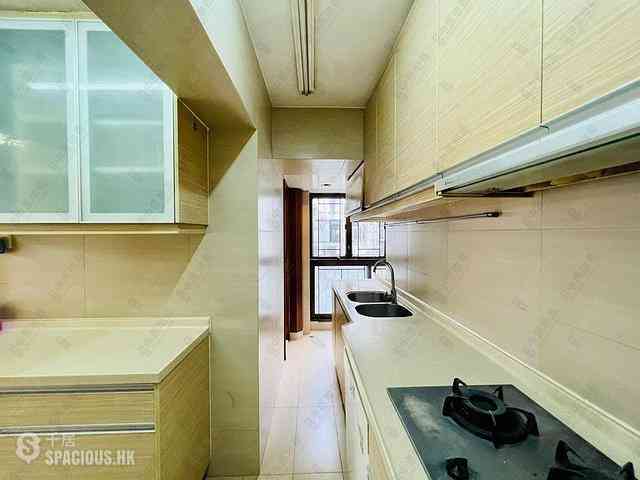 Wan Chai - Phoenix Court Block 1 12