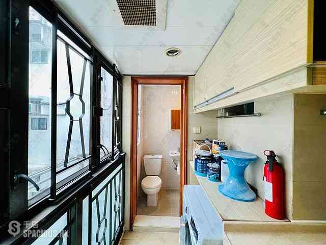 Wan Chai - Phoenix Court Block 1 13