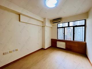 Wan Chai - Phoenix Court Block 1 15