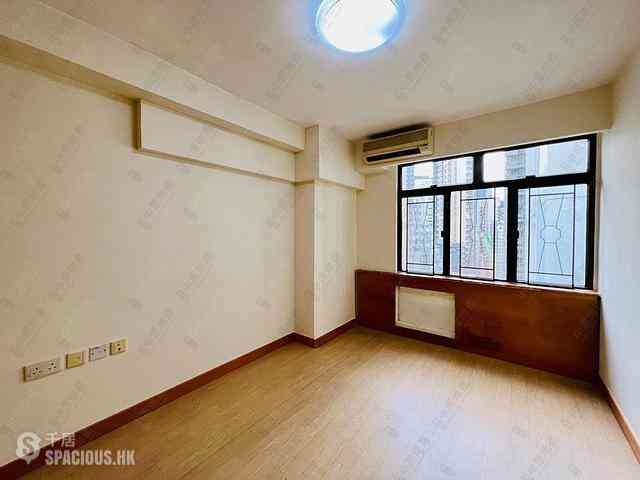 Wan Chai - Phoenix Court Block 1 15
