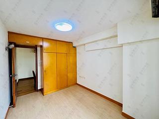 Wan Chai - Phoenix Court Block 1 16