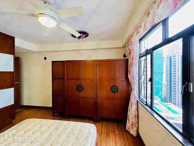 Wan Chai - Phoenix Court Block 1 21