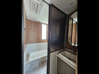Cheung Sha Wan - Bondlane 12