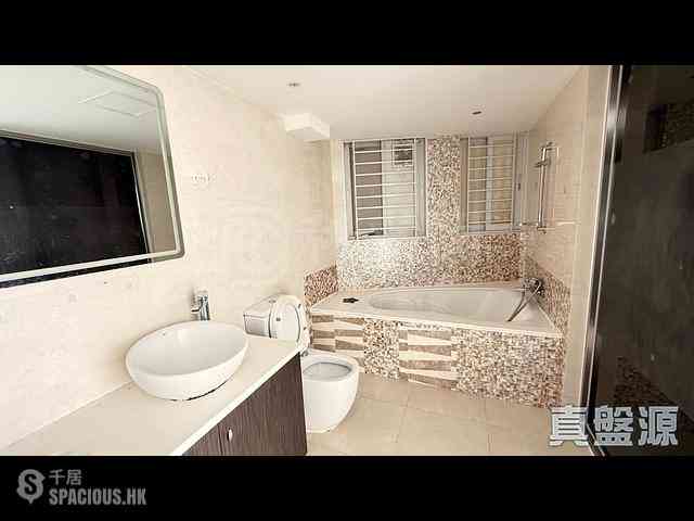 Pok Fu Lam - Villa Cecil 06