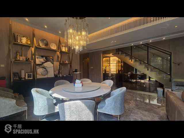 Sha Tin - St Moritz 05