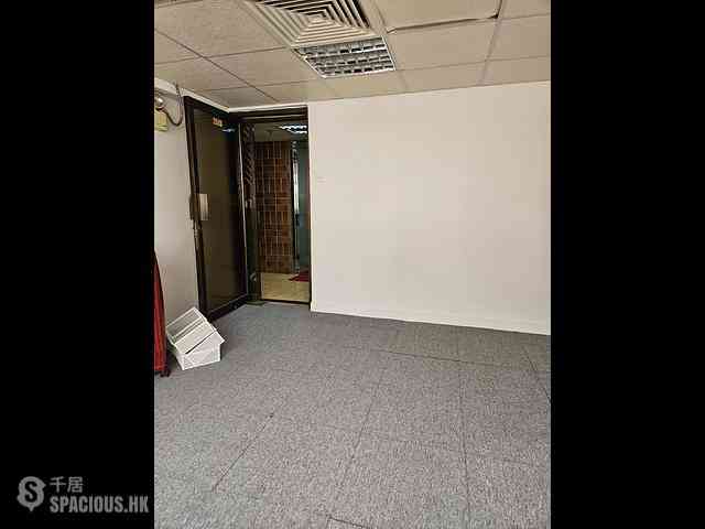 Sheung Wan - Wayson Commercial Building 01