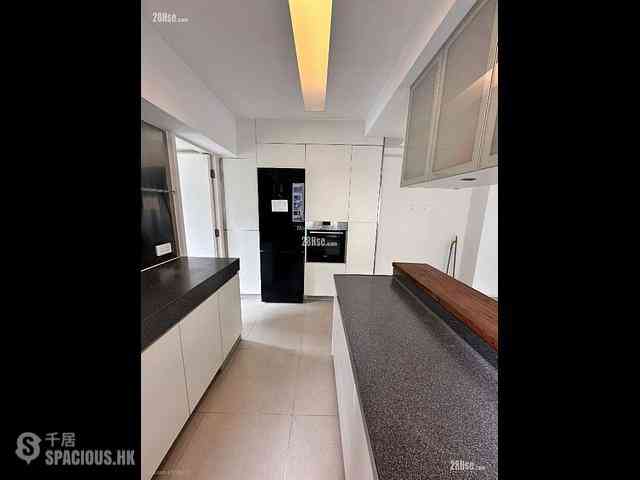 Happy Valley - 2, Wang Tak Street 12