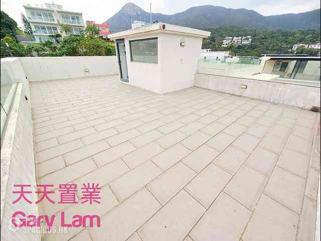 Clear Water Bay - Tai Hang Hau 03