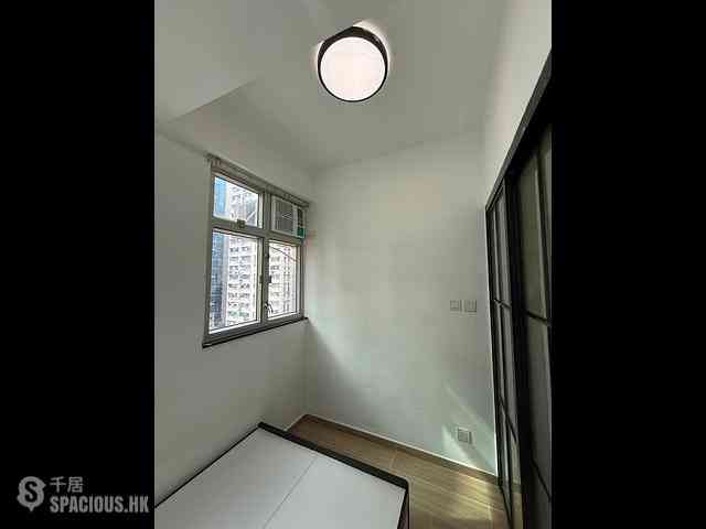 Mong Kok - Hang Lung Mansion 15