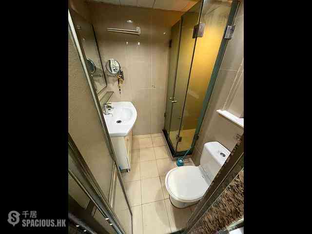 Sai Ying Pun - Wai Tak Building 03