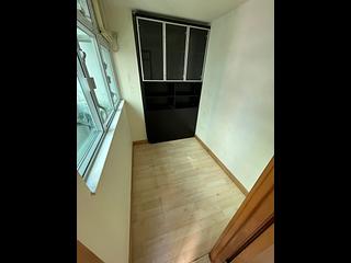Sai Ying Pun - Wai Tak Building 09