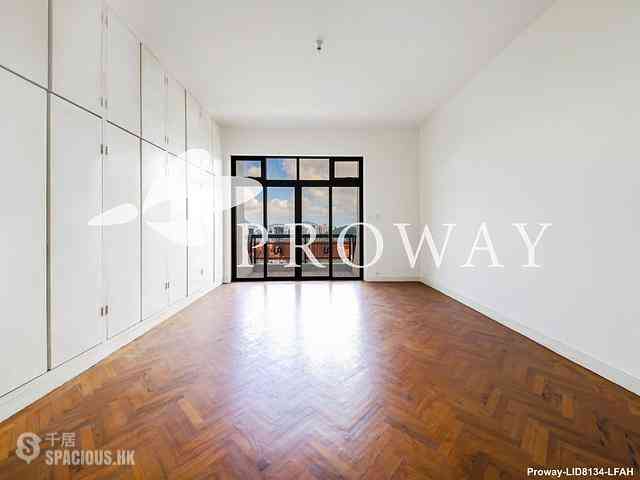Stubbs Road - Taipan Court 07