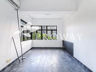 Mid Levels Central - Mackenny Court 04