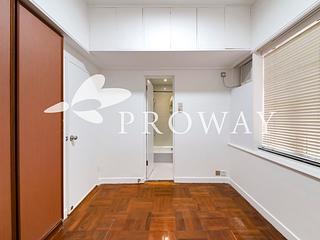 Mid Levels Central - Mackenny Court 05