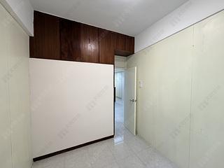 Wan Chai - Ko Wah Building(Go Wah Mansion) 04