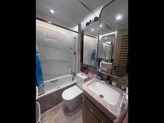 Ngau Tau Kok - Grand Central Phase 1 Block 1 03