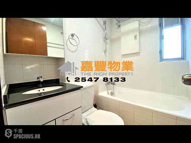 Sai Ying Pun - Tung Ming Court 05