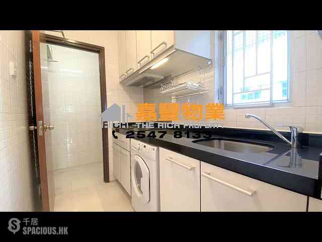 Sai Ying Pun - Tung Ming Court 06