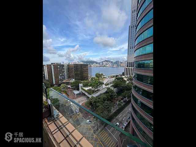 Tsim Sha Tsui - Ocean View Court 01