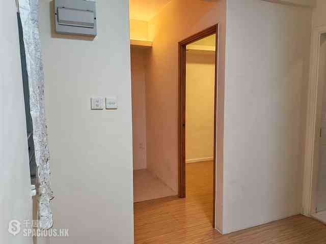 Tsim Sha Tsui - Hang Wan Building 04