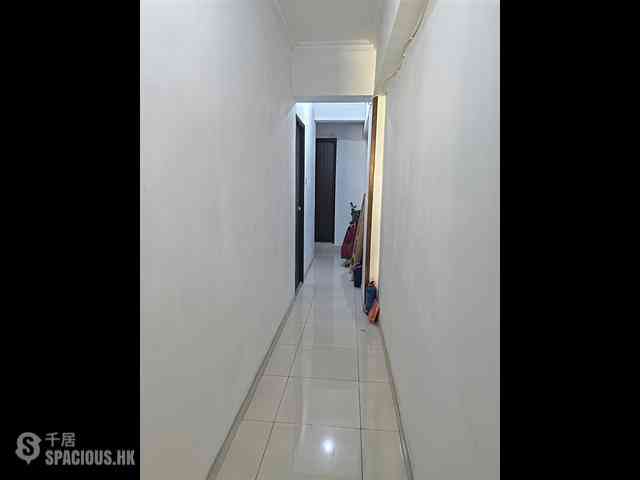 Jordan - New Lucky House 01