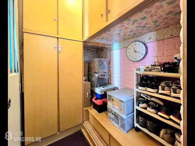 Tung Chung - Tung Chung Crescent 09
