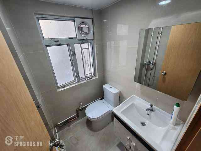 Sai Ying Pun - 30, Eastern Street 06
