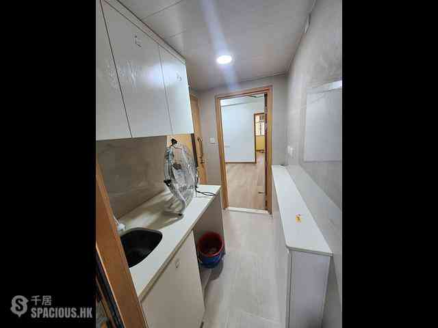 Sai Ying Pun - 30, Eastern Street 09